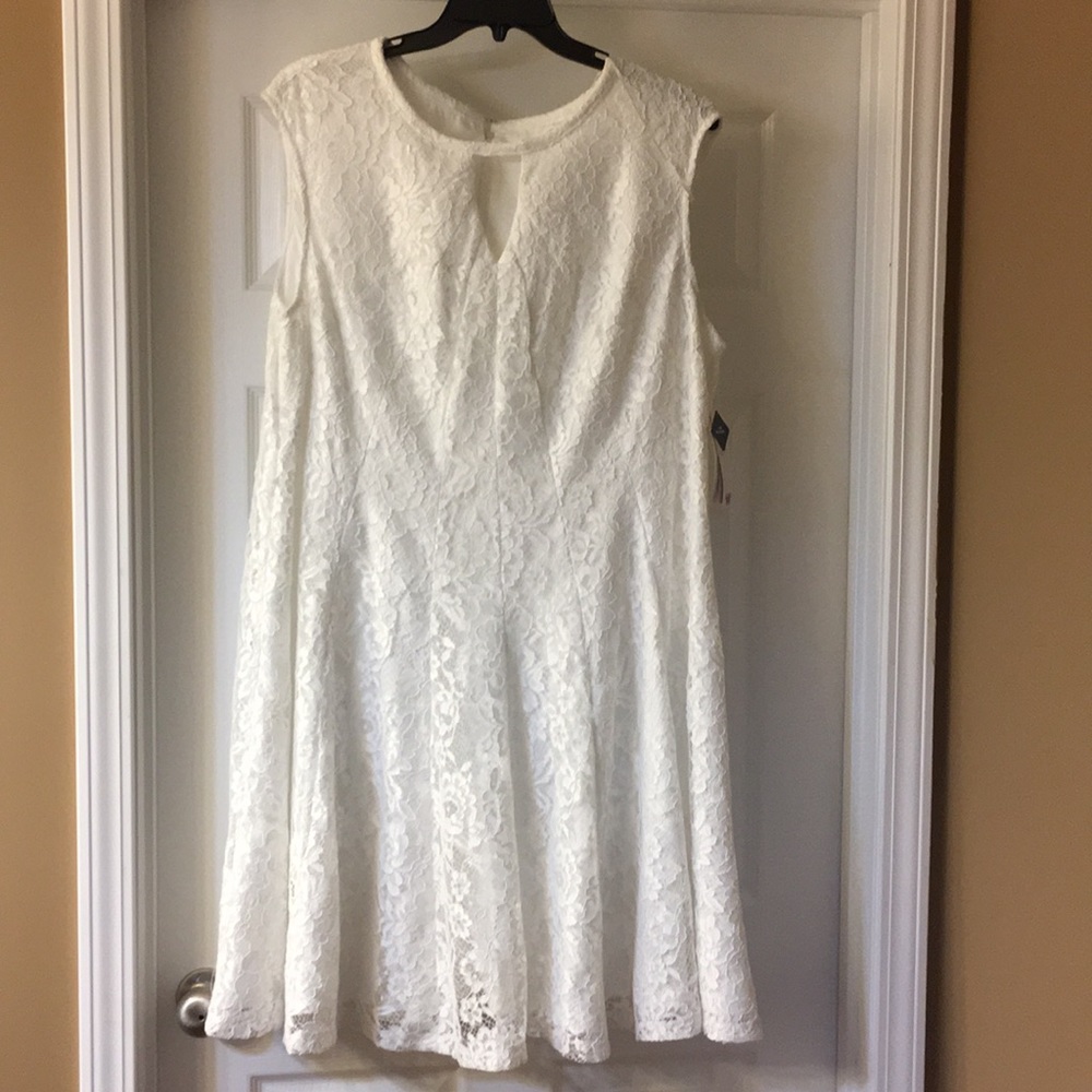 Studio One White Sleeveless Lace Dress NWT